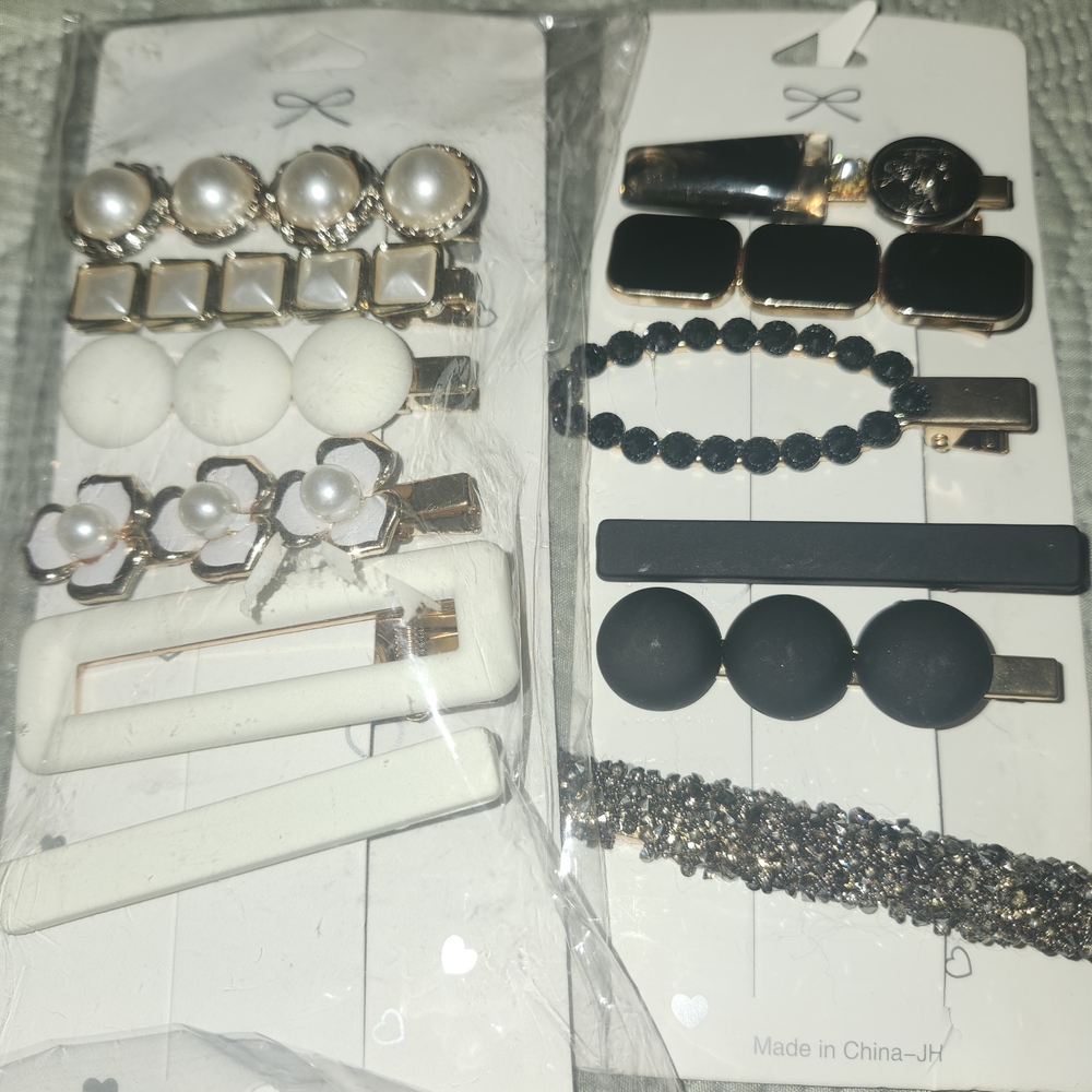 Elegant Black and White Hair Clip Set